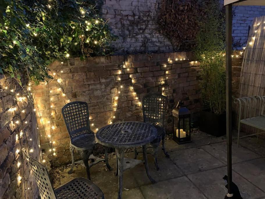 Charming Victorian Cottage Steps From Historic Chester - Free Parking מראה חיצוני תמונה