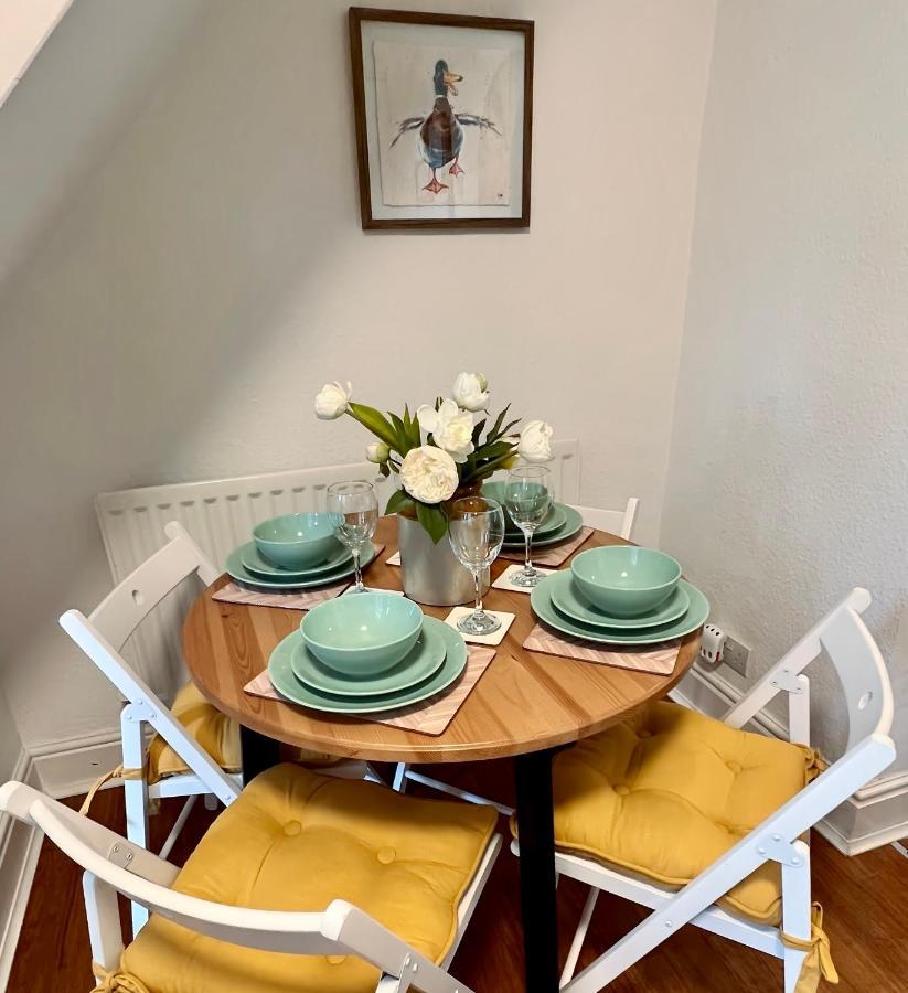 Charming Victorian Cottage Steps From Historic Chester - Free Parking מראה חיצוני תמונה