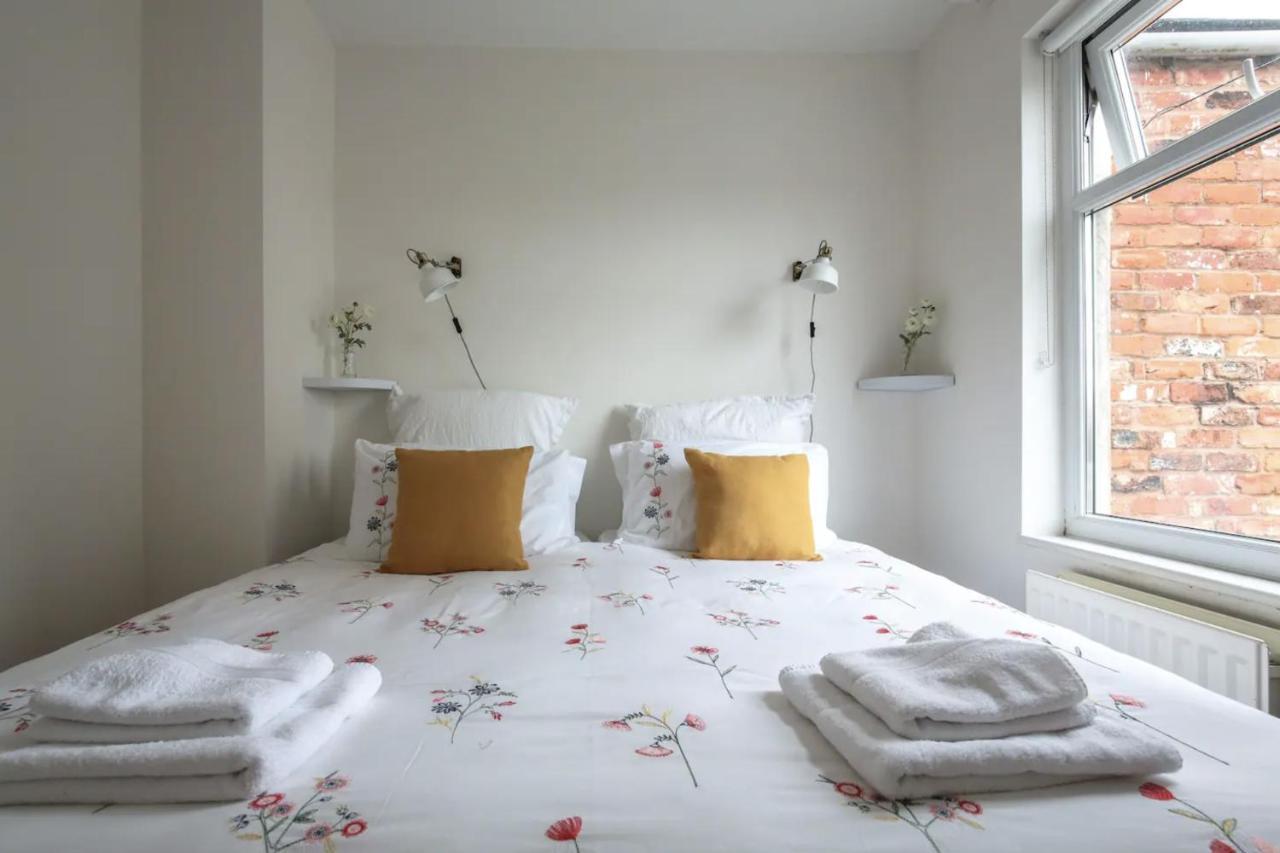 Charming Victorian Cottage Steps From Historic Chester - Free Parking מראה חיצוני תמונה